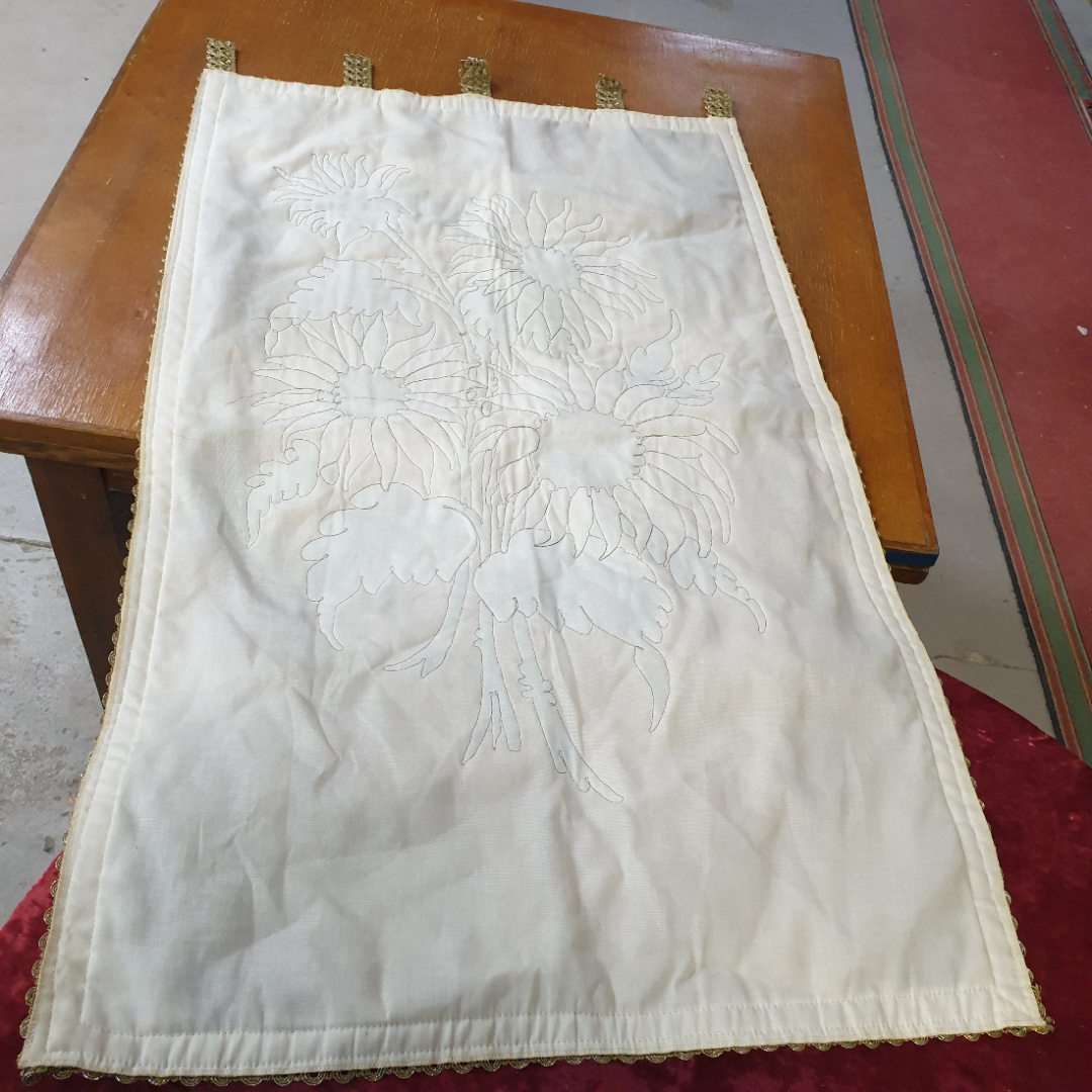 Декоративное панно подсолнухи, роспись по ткани 65х110 см. Картинка 5